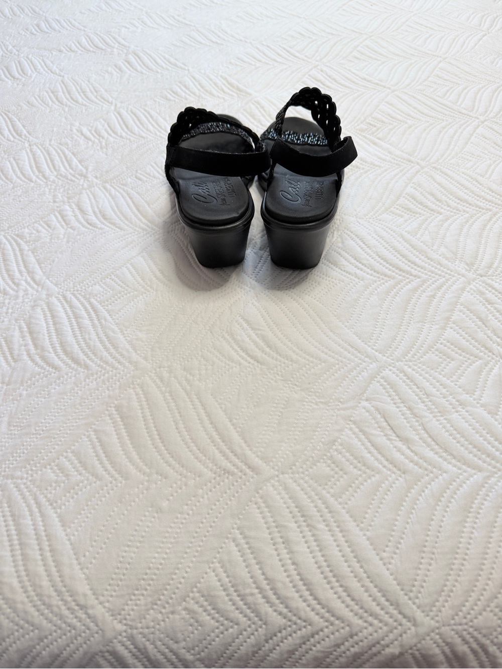 Sketchers Cali Women’s Black Rhinestone & Lace Wedge Sandals. Size 9 - Picture 6 of 7